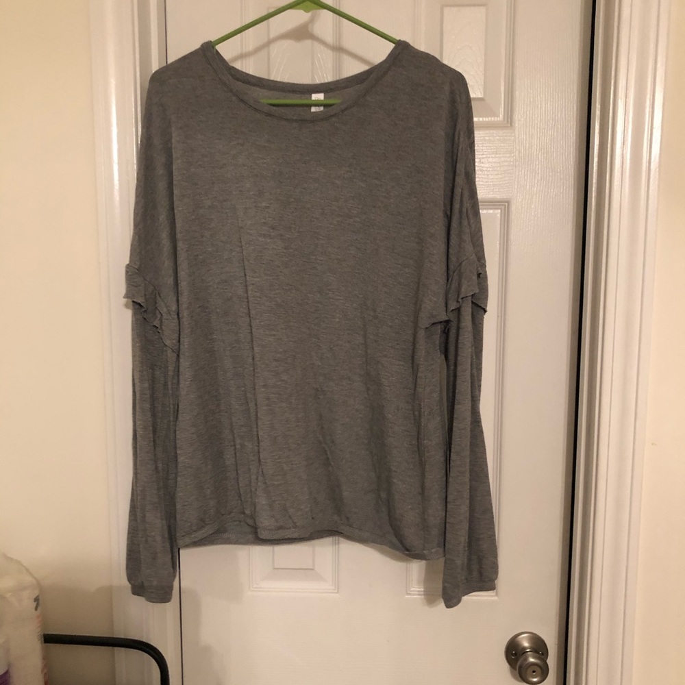 Grey top